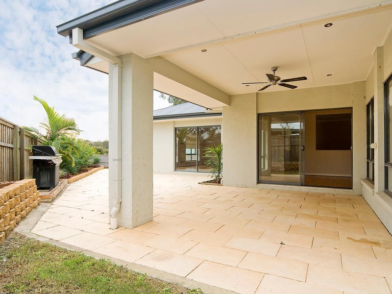 4 Whitty Court, Augustine Heights QLD 4300