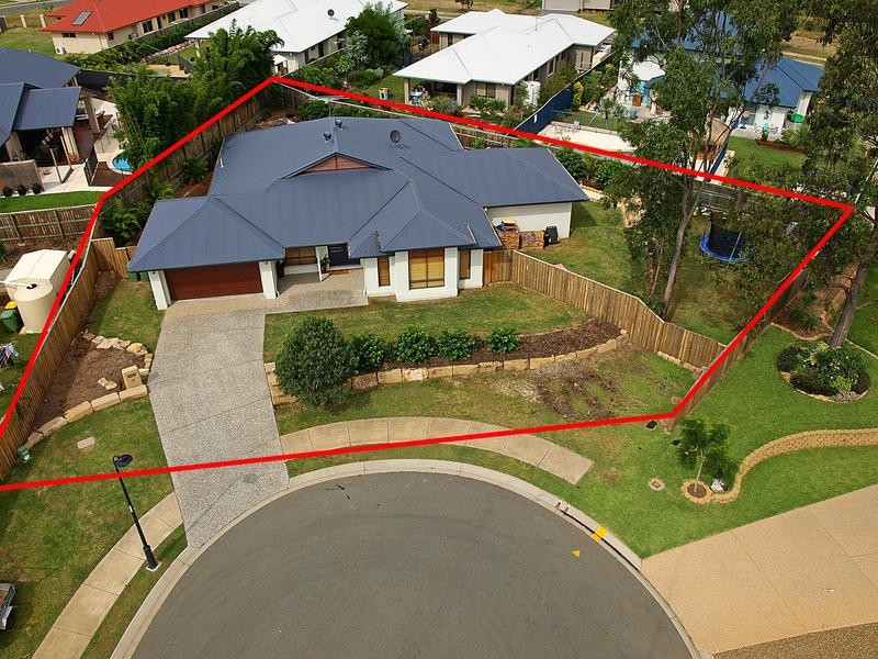 4 Whitty Court, Augustine Heights QLD 4300