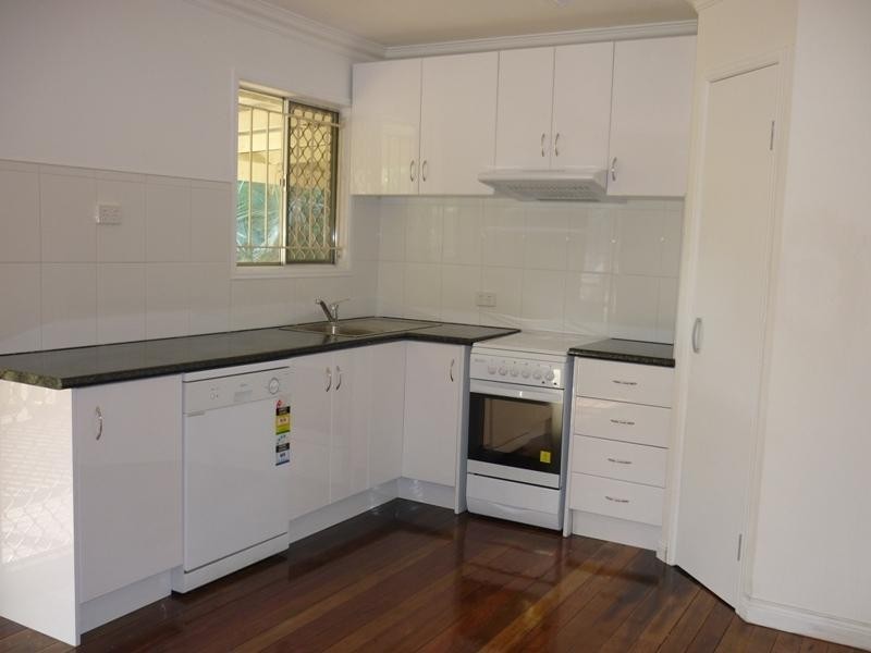 73 Woogaroo Street, Goodna QLD 4300