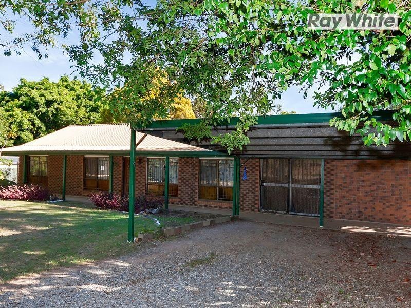 121 Cedar Road, Redbank Plains QLD 4301