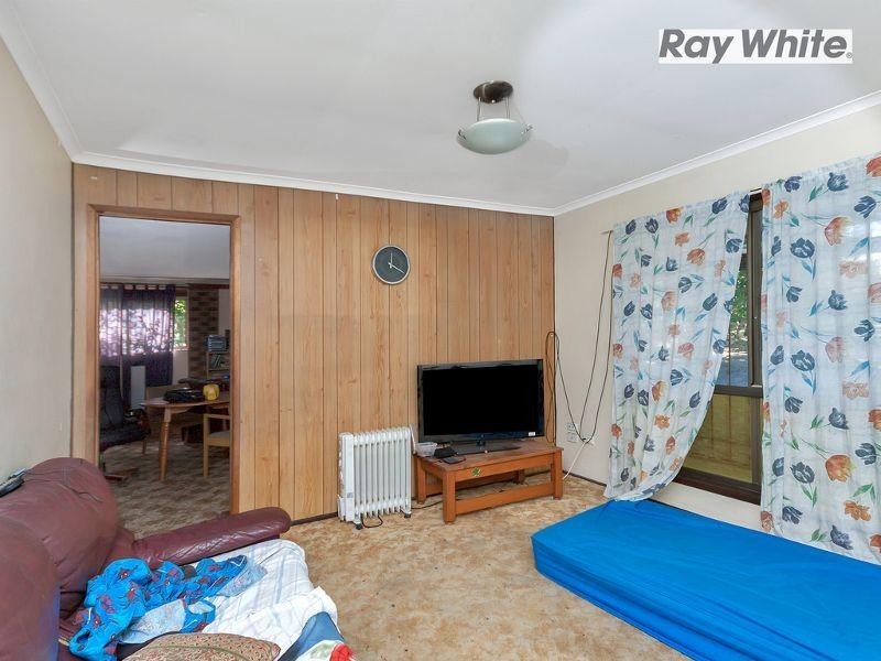 121 Cedar Road, Redbank Plains QLD 4301