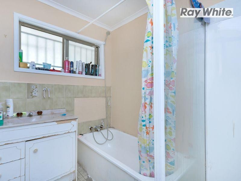 121 Cedar Road, Redbank Plains QLD 4301