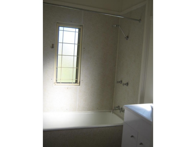 41 Stafford Street, Booval QLD 4304