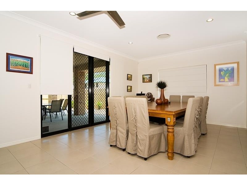 39 Sutherland Crescent, Goodna QLD 4300