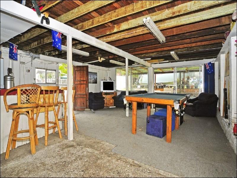 4 GLEN BRAE, Redbank Plains QLD 4301