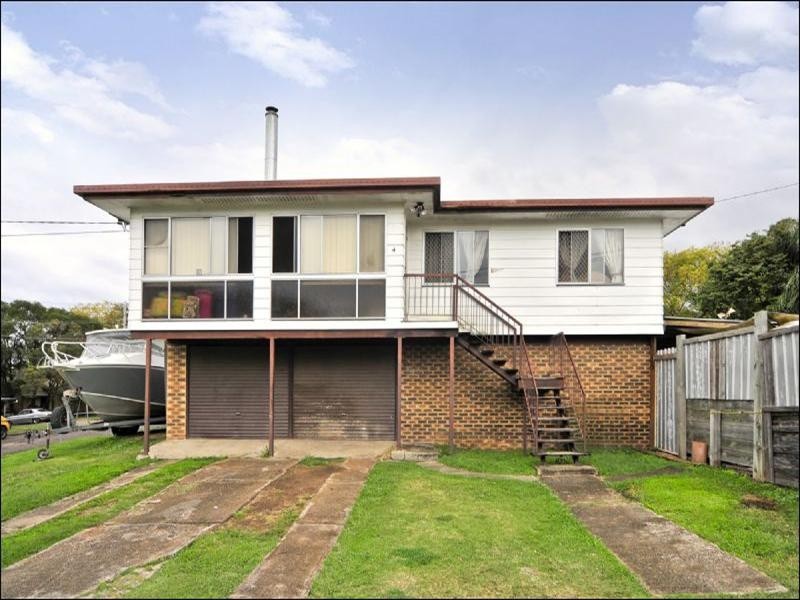 4 GLEN BRAE, Redbank Plains QLD 4301