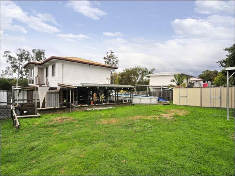 4 GLEN BRAE, Redbank Plains QLD 4301