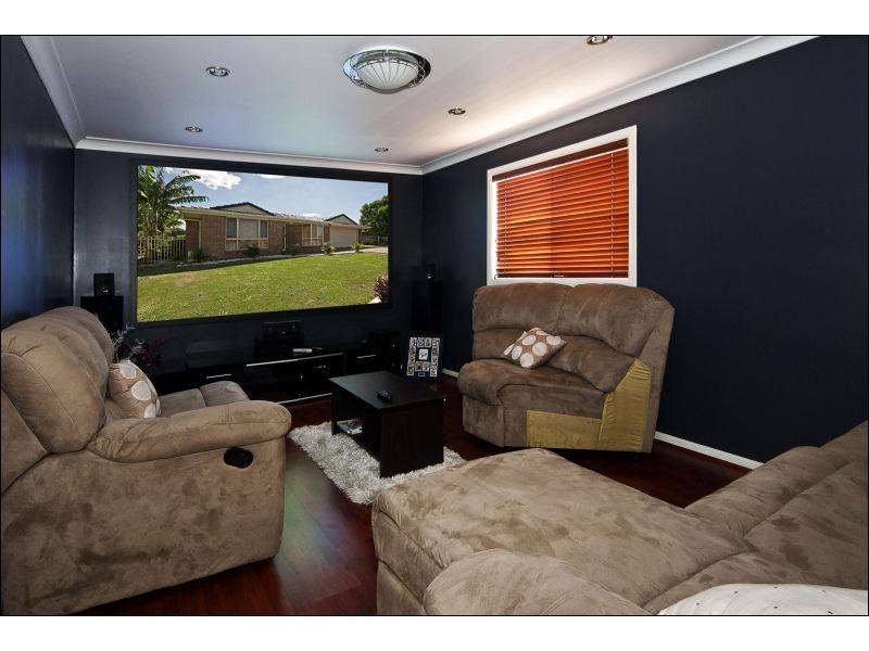 102 Highbury Drive, Redbank Plains QLD 4301