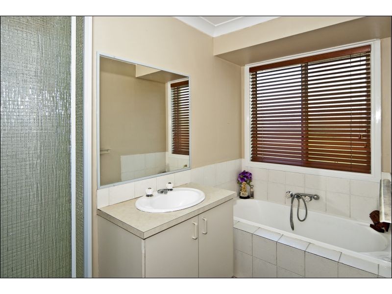 102 Highbury Drive, Redbank Plains QLD 4301