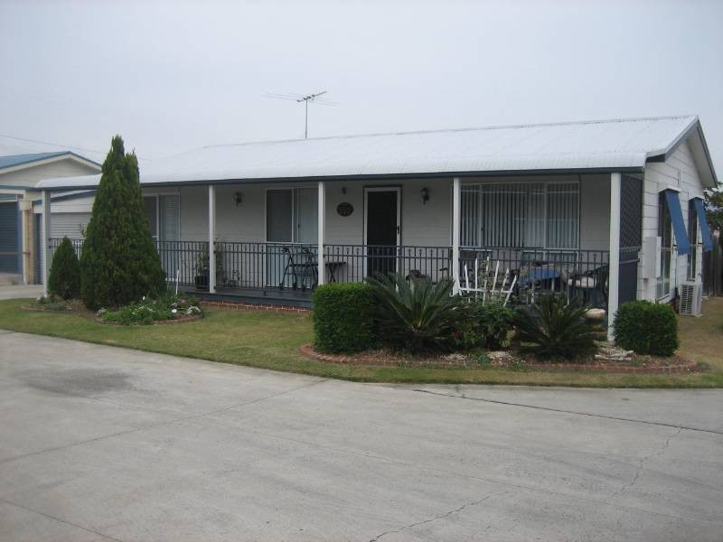 122-31/35 Palm Lake Resort, Redbank QLD 4301