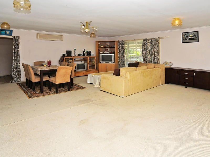 261 Henty Drive, Redbank Plains QLD 4301