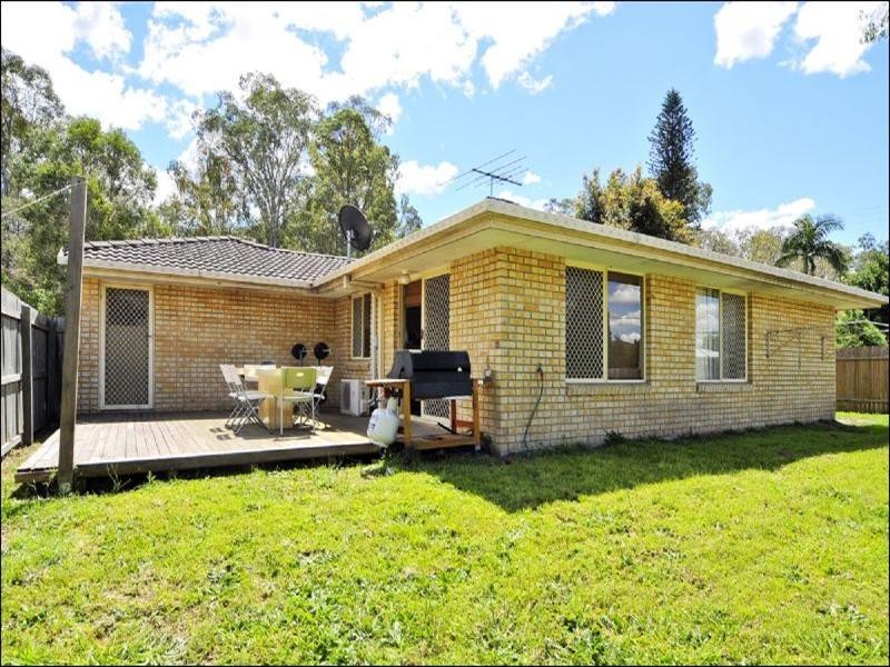 2 Palmer Crescent, Wacol QLD 4076