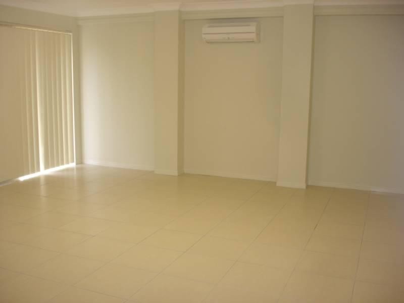 11 Tudor Street, Camira QLD 4300