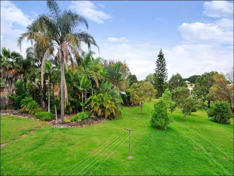 6 Halletts Road, Redbank Plains QLD 4301