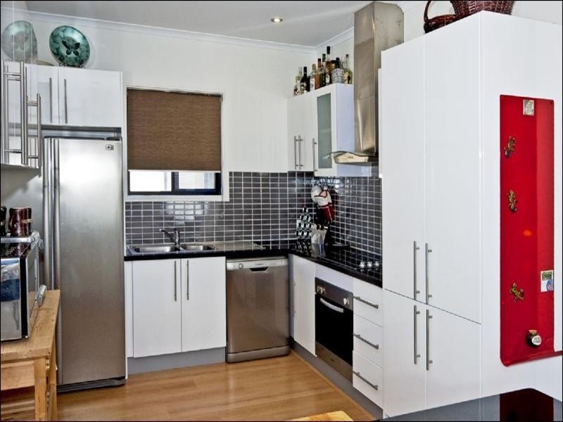 2 Griffin Crescent, Collingwood Park QLD 4301