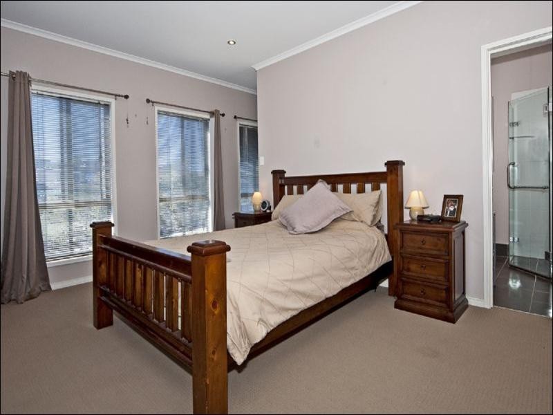 2 Griffin Crescent, Collingwood Park QLD 4301