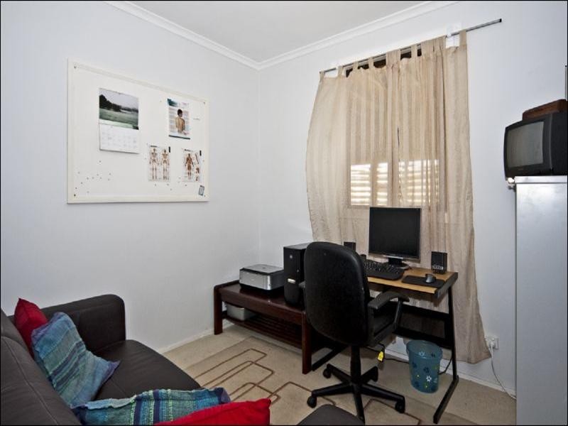 2 Griffin Crescent, Collingwood Park QLD 4301