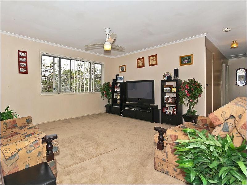 75 SMITHS Road, Goodna QLD 4300
