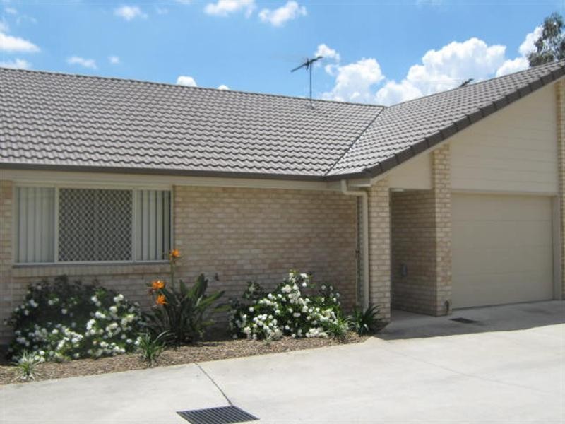 4/8 Rosegum Place, Redbank Plains QLD 4301