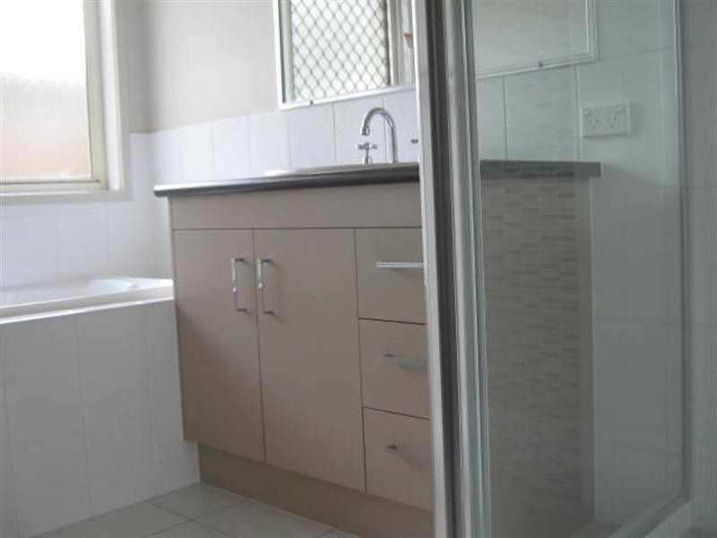 11 Siffleet Street, Bellbird Park QLD 4300