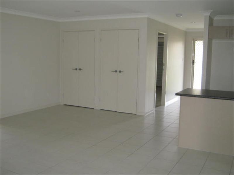 11 Siffleet Street, Bellbird Park QLD 4300