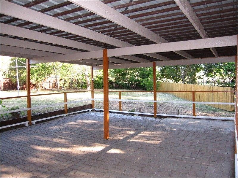 10 Halletts Road, Redbank Plains QLD 4301