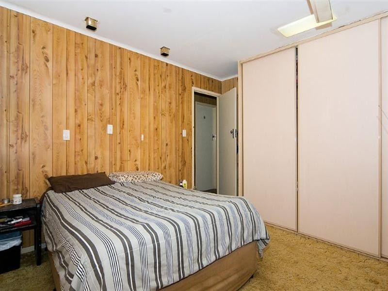 2 Mitchell Street, Riverview QLD 4303