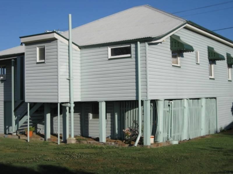 2 Bridge Street, Redbank QLD 4301