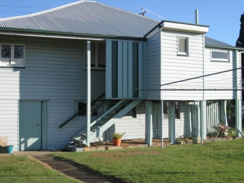2 Bridge Street, Redbank QLD 4301