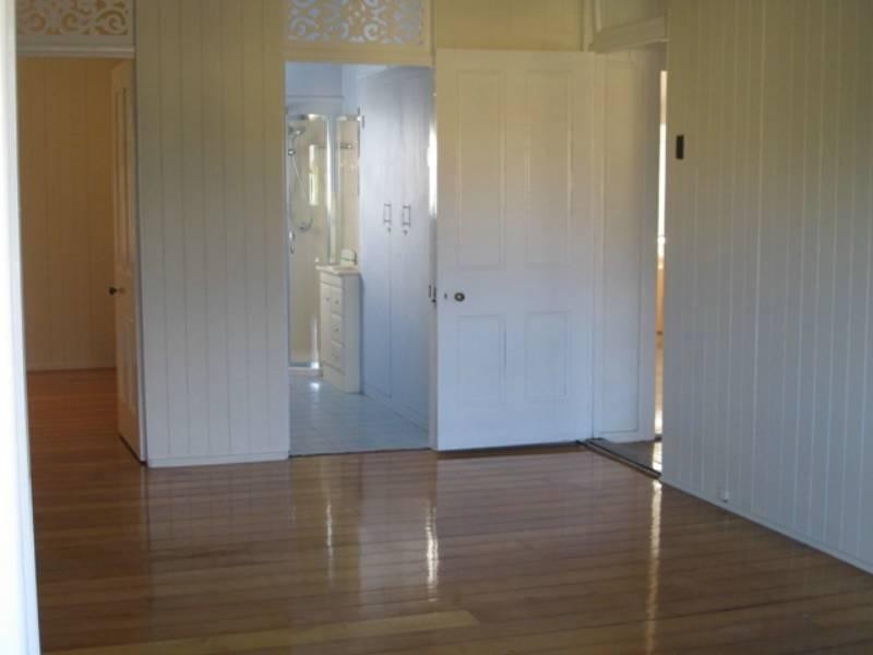 2 Bridge Street, Redbank QLD 4301