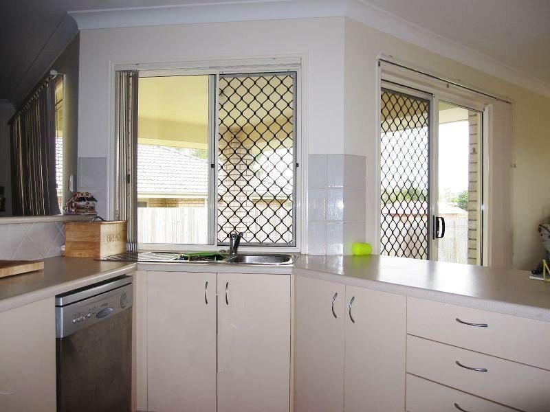 12 Gumnut Grove, Redbank Plains QLD 4301