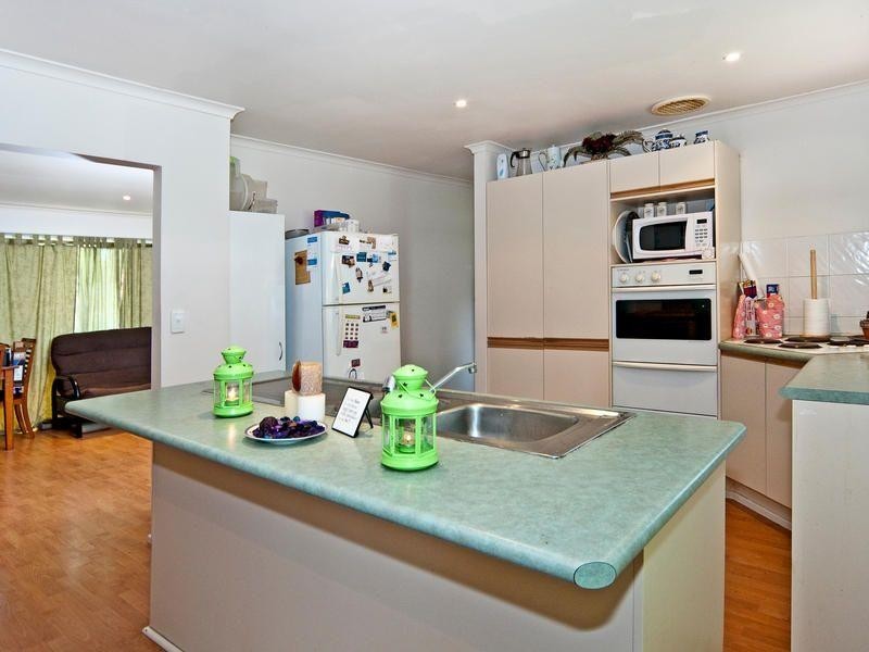 24 Kanangra Street, Redbank Plains QLD 4301