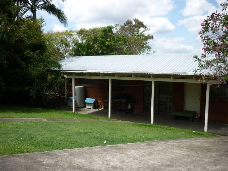 5 IRONBARK Crescent, Camira QLD 4300