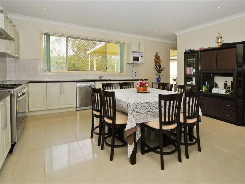 5 Sandoy Court, Bellbird Park QLD 4300