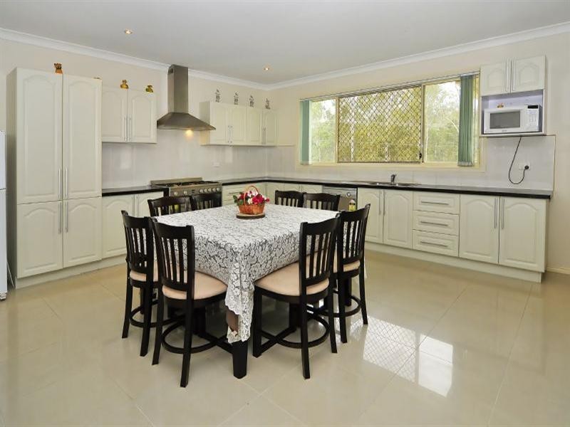 5 Sandoy Court, Bellbird Park QLD 4300