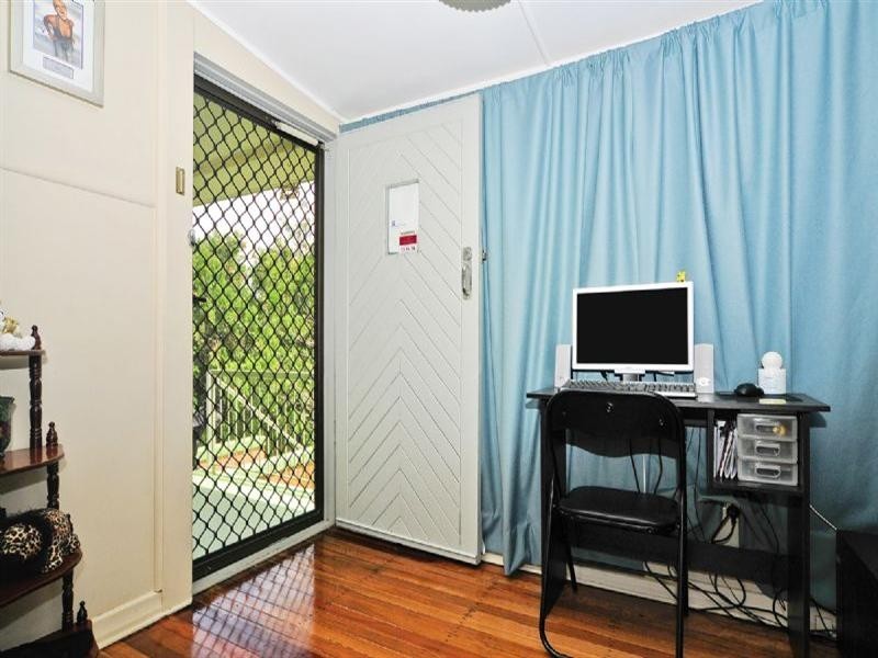 12 Thomas Street, Goodna QLD 4300