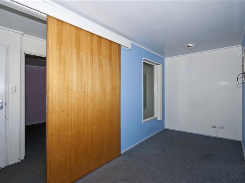 27 Mitchell Street, Riverview QLD 4303