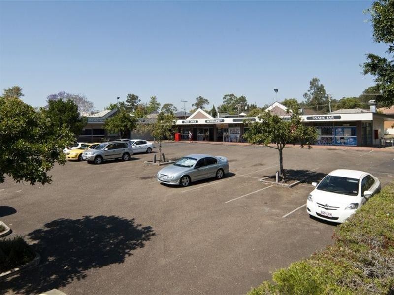 27 Mitchell Street, Riverview QLD 4303