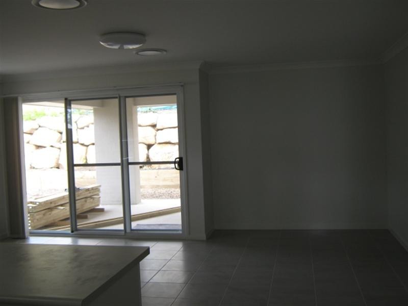 15 Quinn Close, Augustine Heights QLD 4300