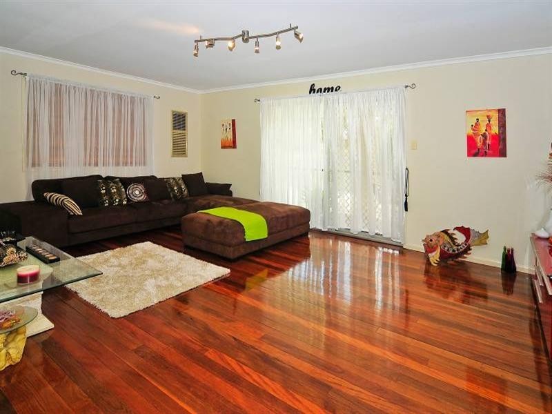 1 Aberdeen Street, Bundamba QLD 4304