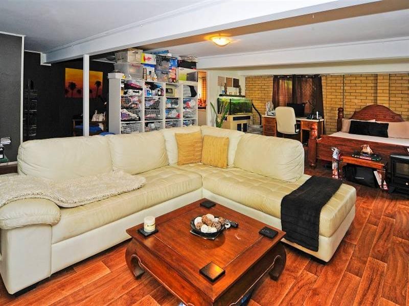 1 Aberdeen Street, Bundamba QLD 4304