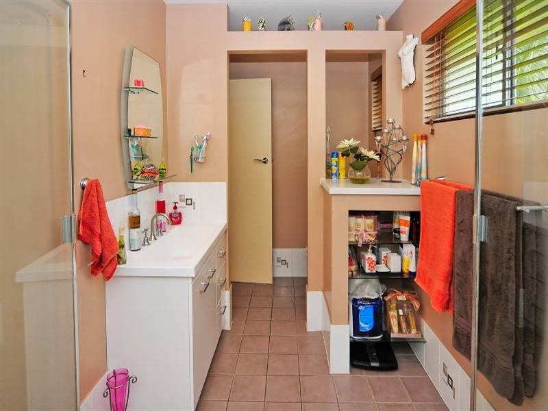 1 Aberdeen Street, Bundamba QLD 4304