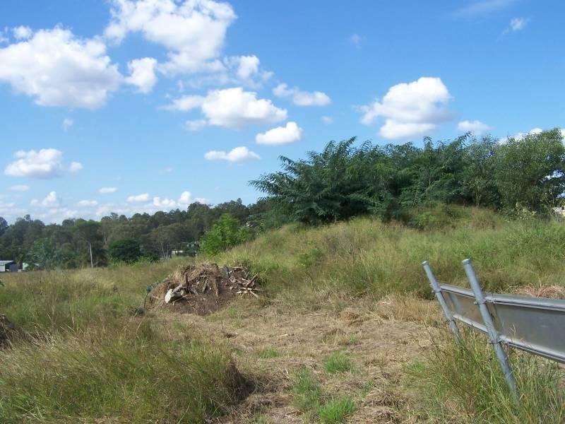 14 – 16 Samantha Street, Redbank Plains QLD 4301