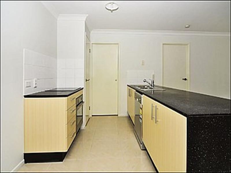2/9 Lodge Court, Goodna QLD 4300