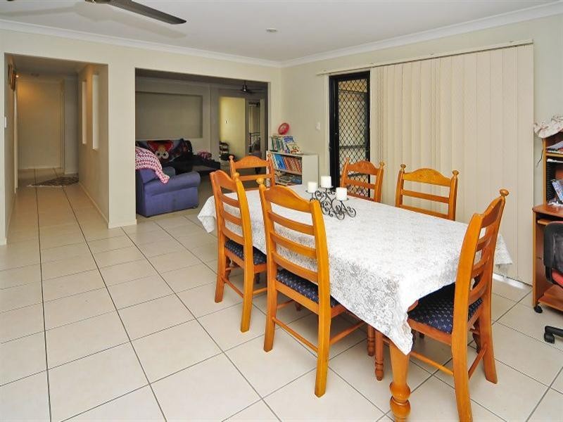 15 Mair Drive, Redbank QLD 4301