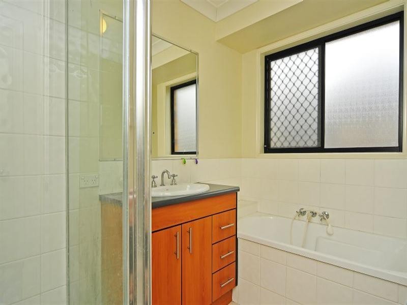 15 Mair Drive, Redbank QLD 4301