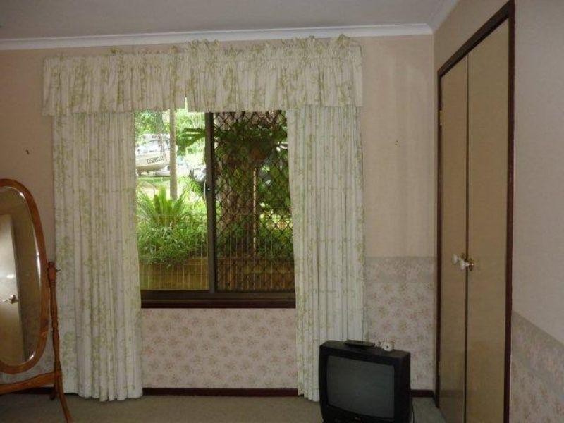 14 School Road, Redbank Plains QLD 4301