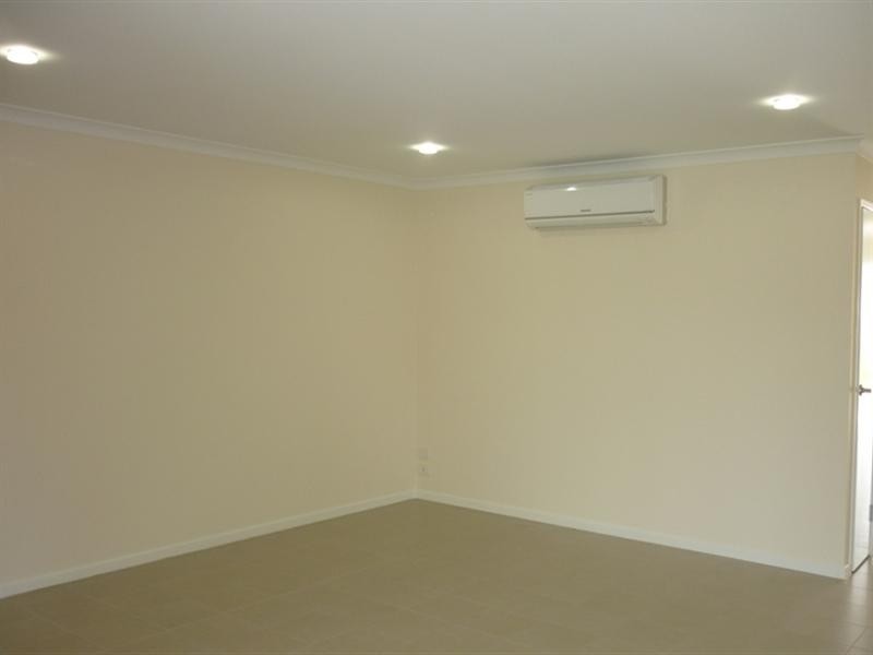 1/24 Colane Street, Redbank Plains QLD 4301