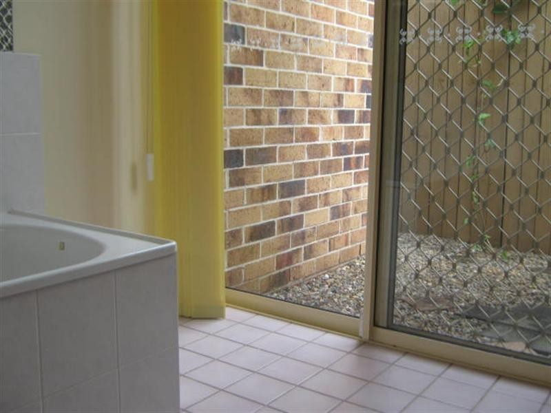 2/9 McBrien Court, Redbank Plains QLD 4301