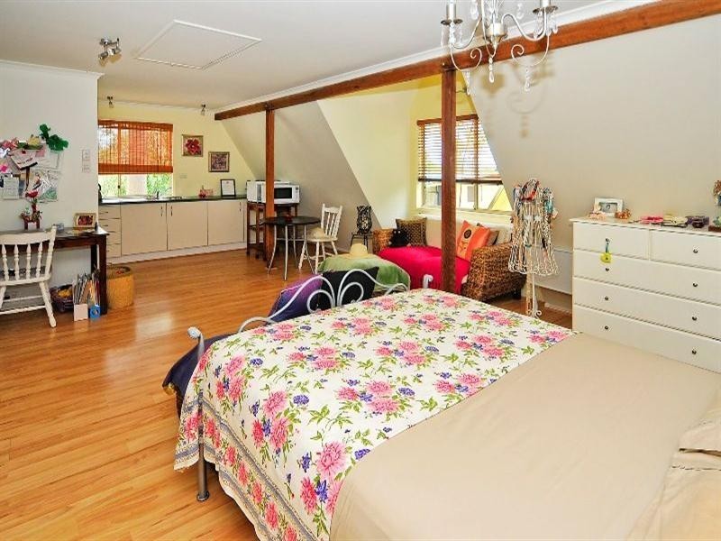 1 Glyn Court, Redbank Plains QLD 4301